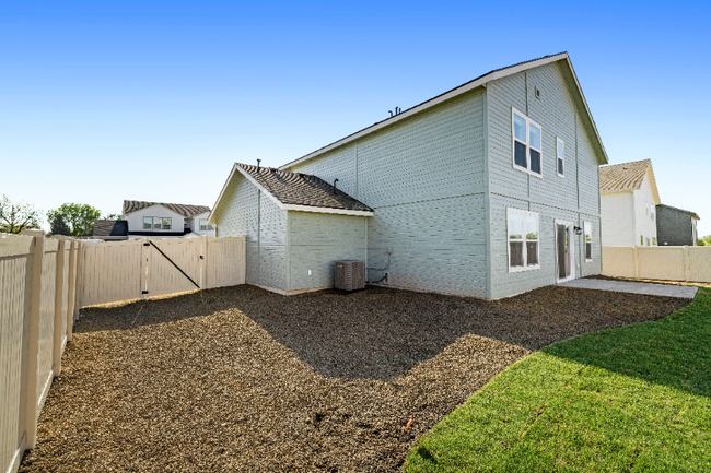 Building Photo - 279 Persian Ave