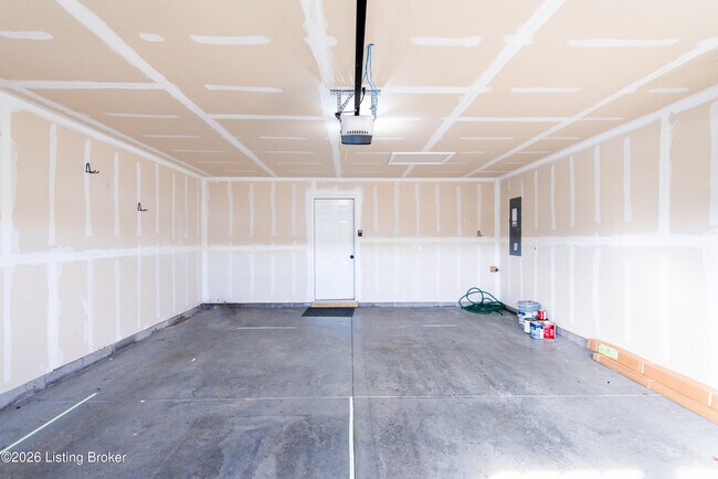 Building Photo - 10029 Windcrest Farms Ln