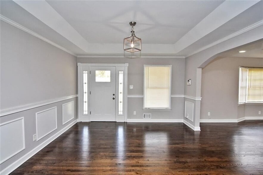 Building Photo - 86 Regency Way SE