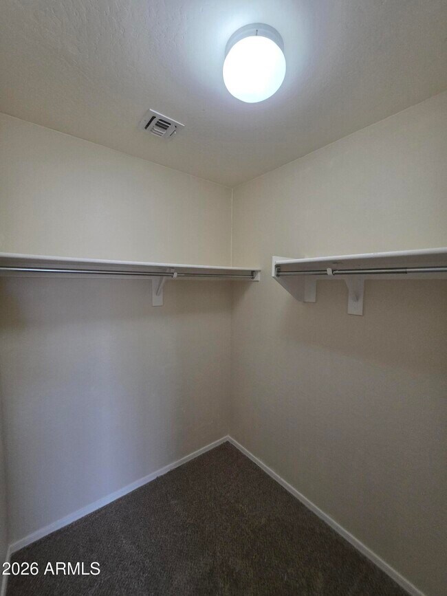 Building Photo - 6063 E Sotol Dr