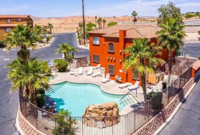 Building Photo - 890 Kitty Hawk Dr