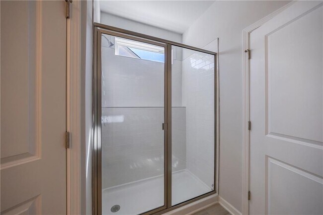 Building Photo - 853 Crossroads Ct