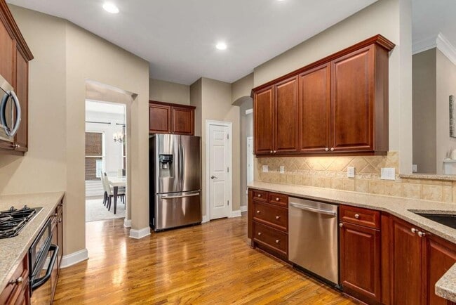 Building Photo - 3019 Riverstone Tr