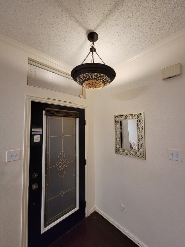Building Photo - 4107 Crest Ridge Dr