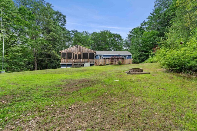 Building Photo - 241 Clough Pond Rd