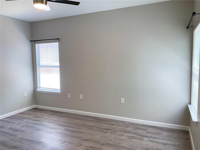 Building Photo - 1039 Rosemont St