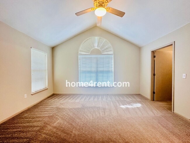 Building Photo - Maintenance FREE, Ranch Style Townhome w/ ...