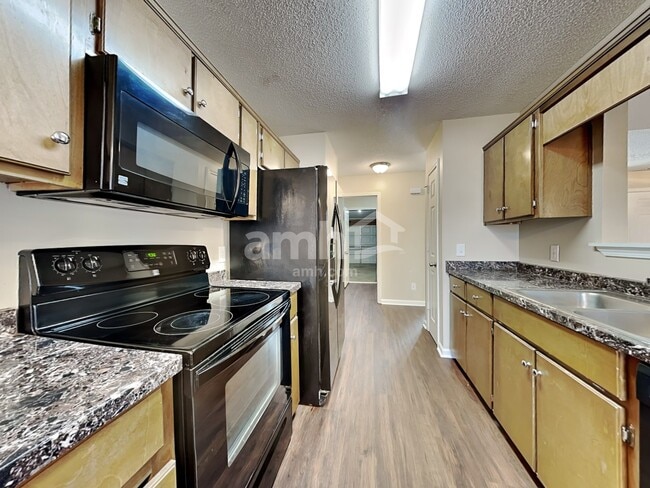 Building Photo - 101 Mills Run Dr