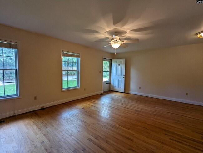 Building Photo - 221 S Pickens St