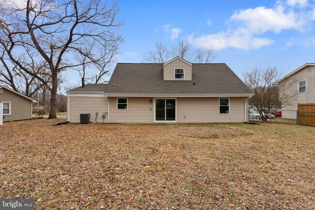 Building Photo - 1006 Stone Ave