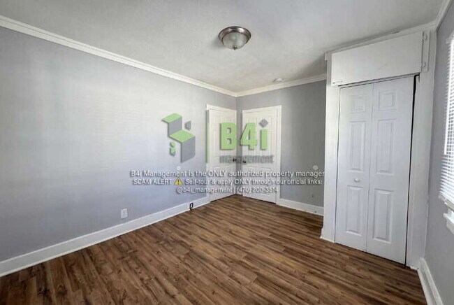 Building Photo - 518 2nd Ave