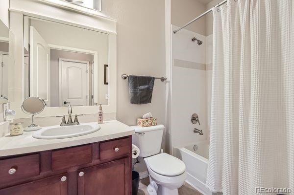 Building Photo - 10176 Park Meadows Dr