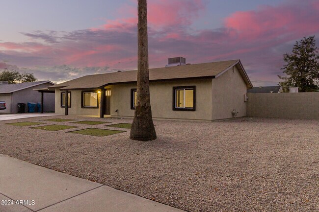 Building Photo - 1602 W Rockwood Dr