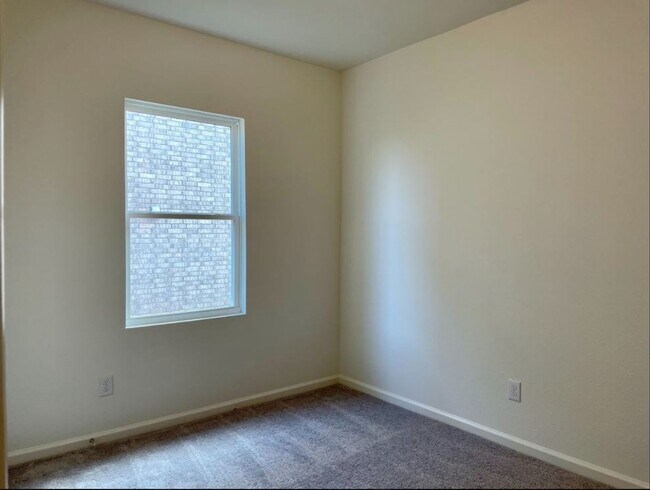 Building Photo - 3 bedroom house in Forney!