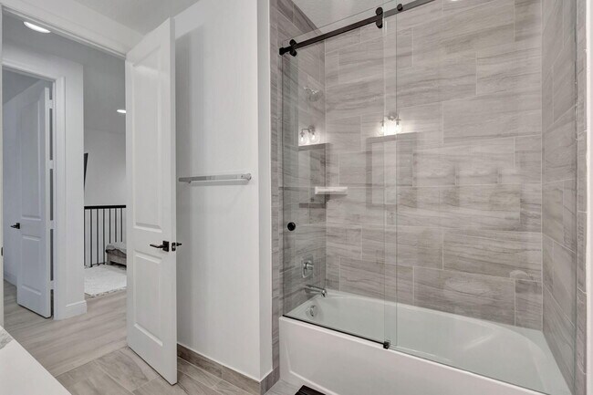 Building Photo - 15760 Italian Cypress Wy