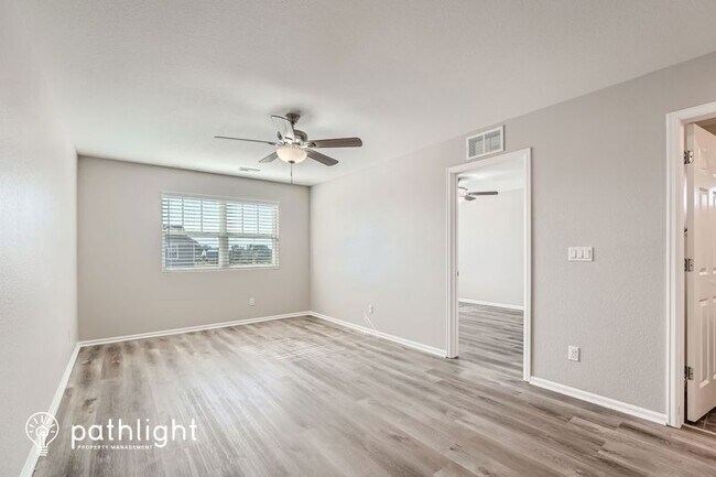 Building Photo - 720 Penstemon Dr