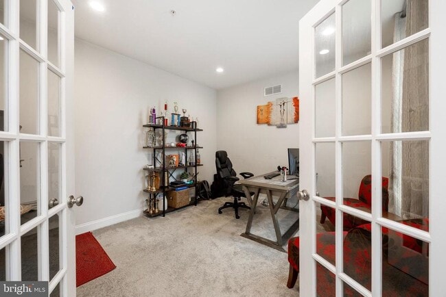 Building Photo - 126 Iron Hill Way