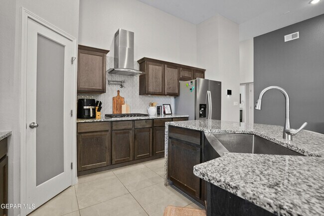 Building Photo - 12401 Norte Chico Pl