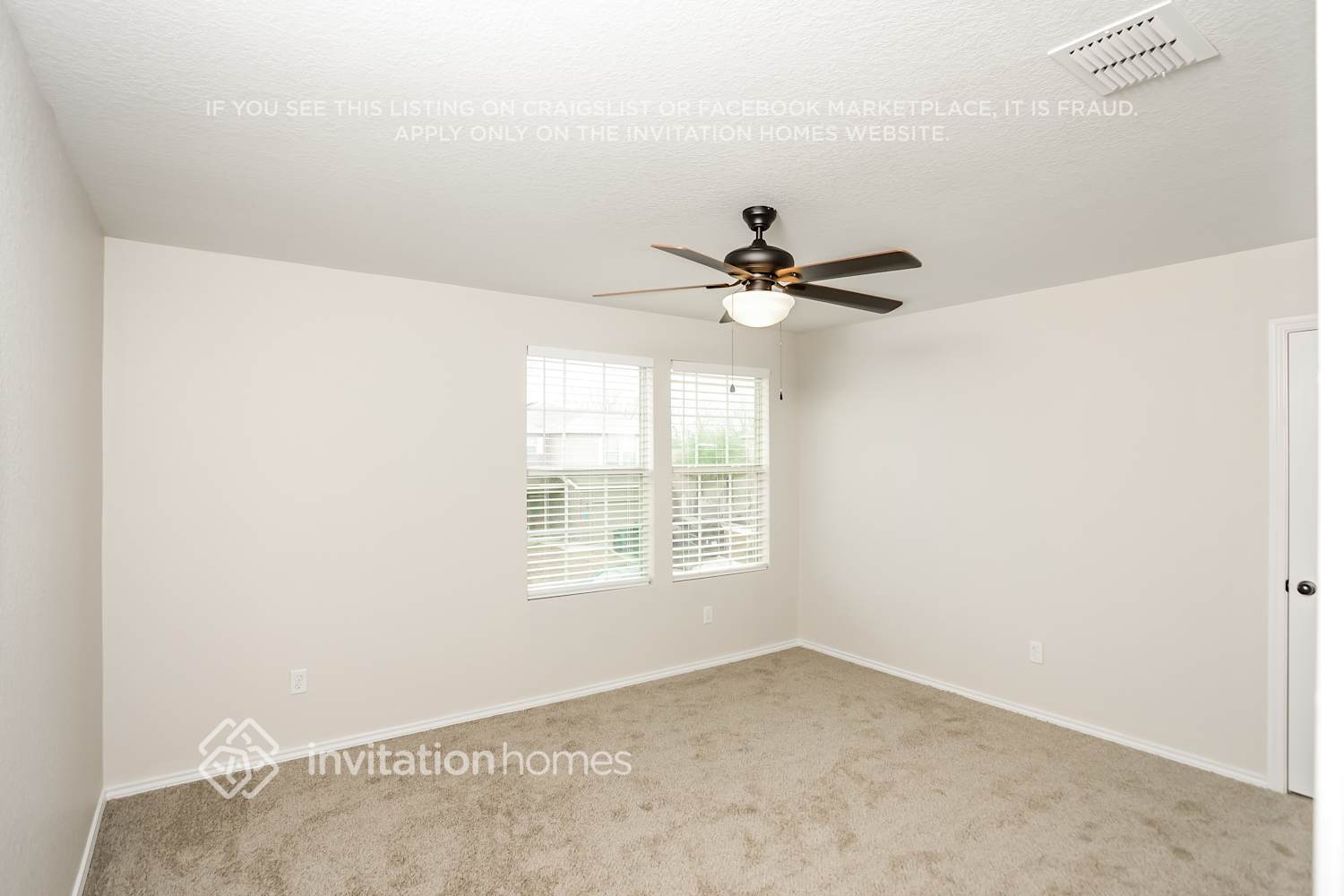 Building Photo - 467 Walnut Crest