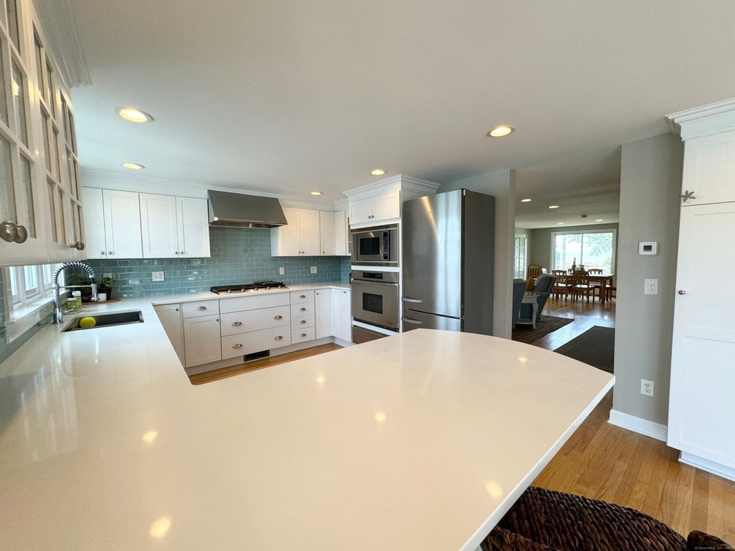 Building Photo - 179 Prospect Ave