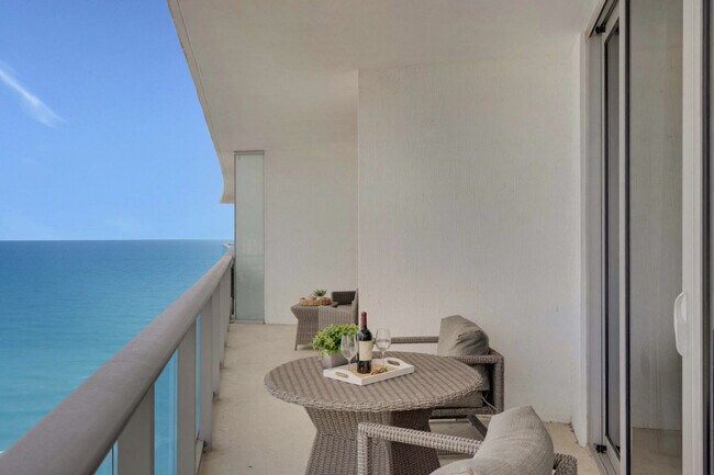 Building Photo - 4111 S Ocean Dr