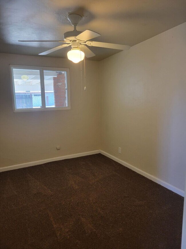 Building Photo - 3 bedroom/2 Bath with added Studio