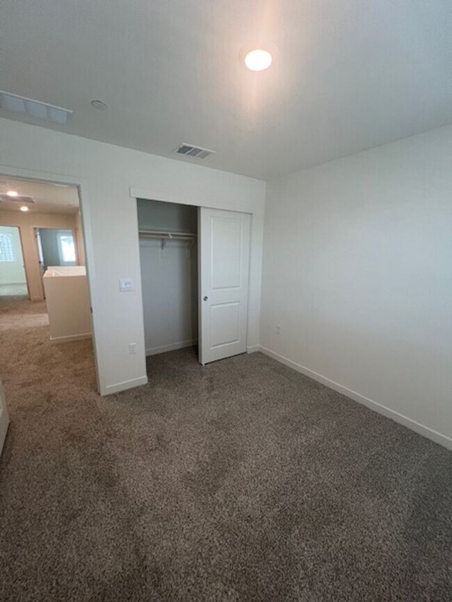 Building Photo - Brand New DR Horton Solar Smart Home with 4 Bedrooms.