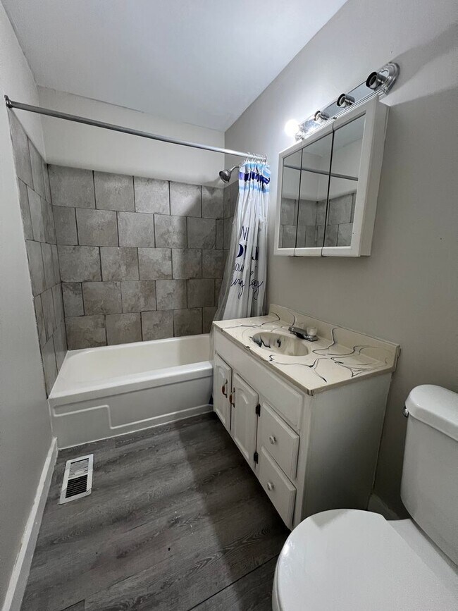 Building Photo - 3 Baltimore St