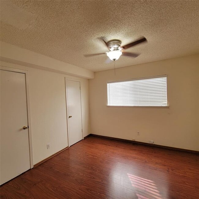 Building Photo - 1328 Bomar St