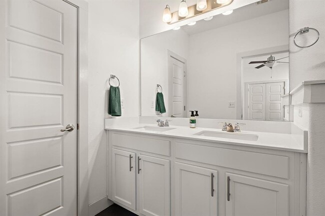 Building Photo - 7113 Cherry Beam Path