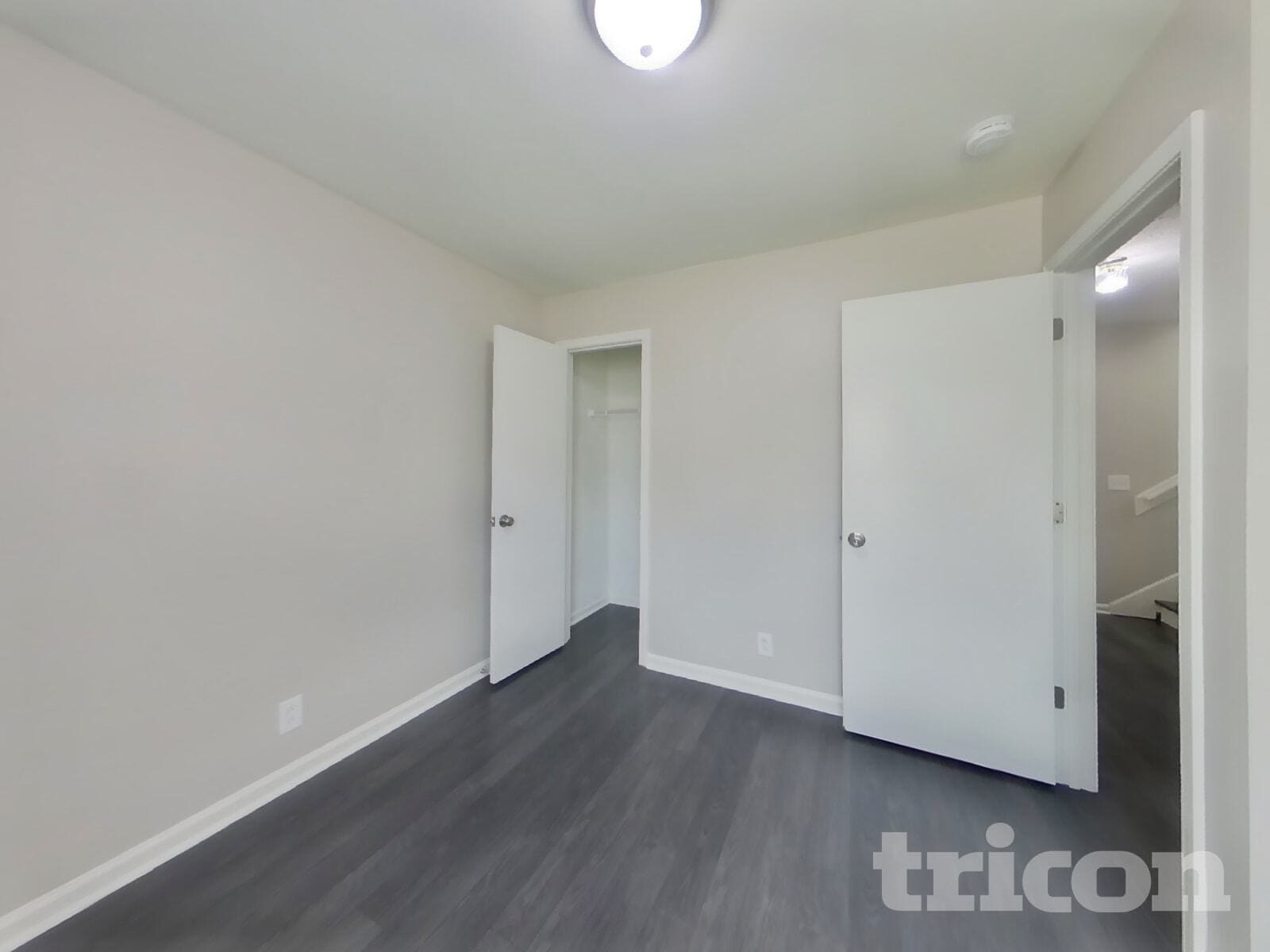 Building Photo - 716 Sweetwater Cir