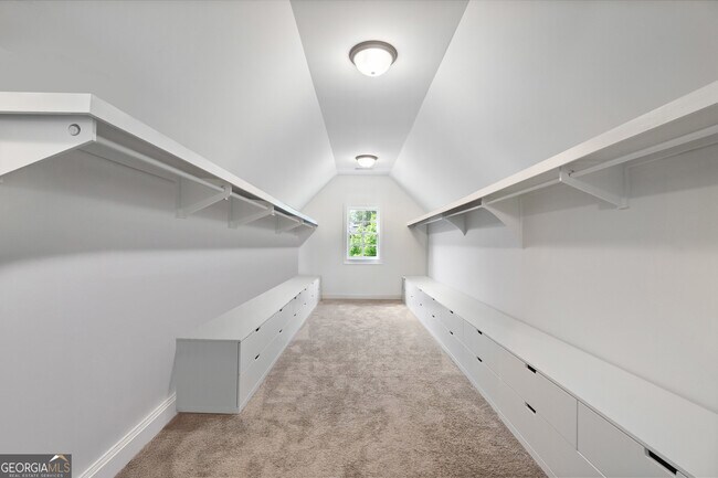 Building Photo - 2045 Kent Ct