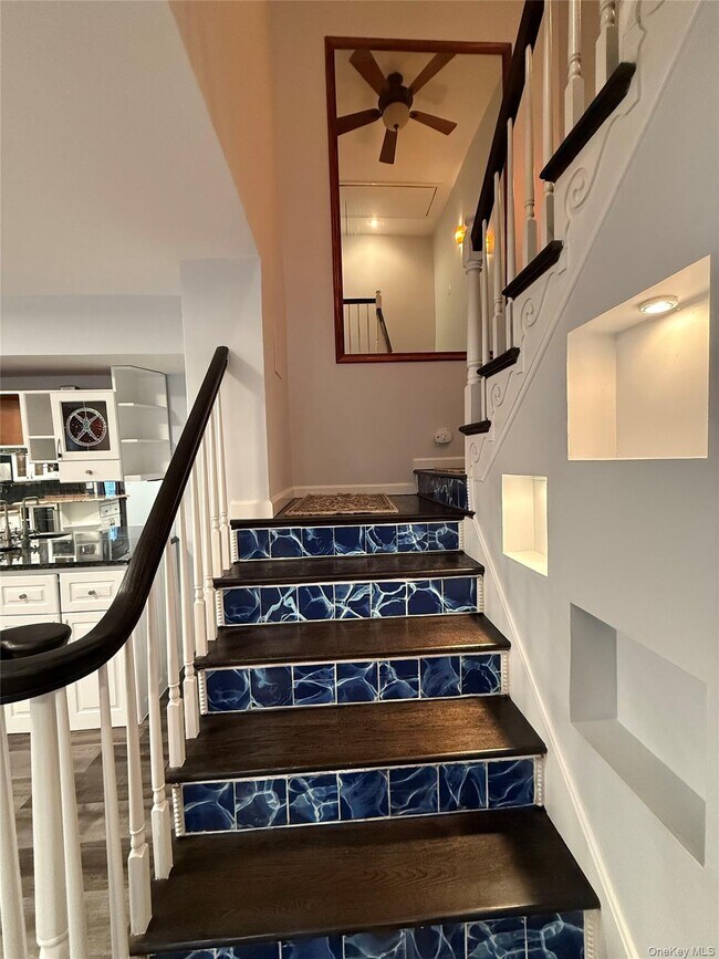 Building Photo - 253 Feller Dr