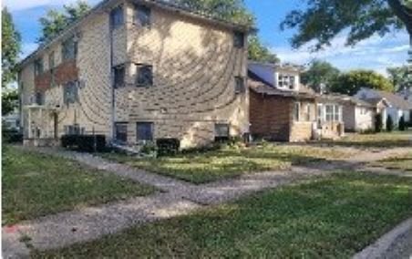 Building Photo - 14605 Des Plaines St