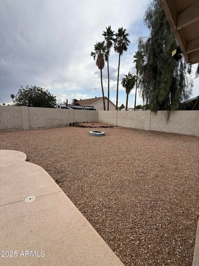 Building Photo - 2908 N Central Dr