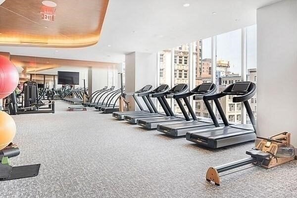 Building Photo - 1 Franklin St