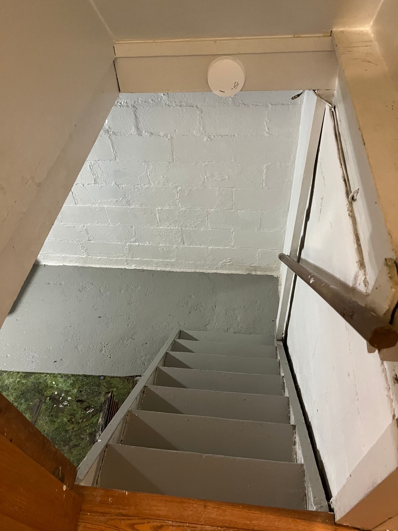 Building Photo - 727 Bellevue Ave