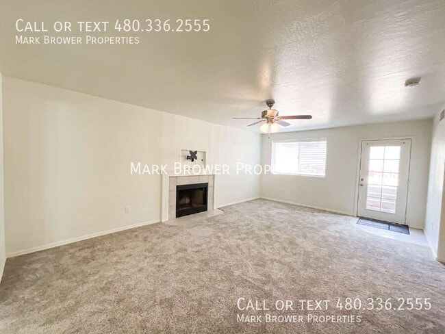 Building Photo - 5262 W Fairview St