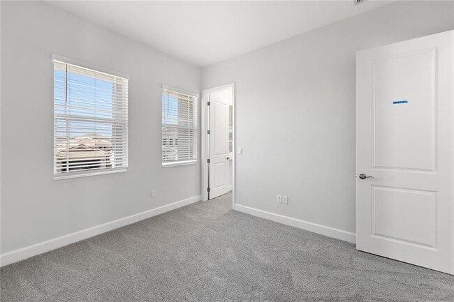 Building Photo - 15000 RedCove Pl