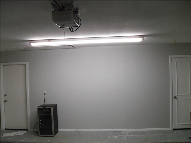 Building Photo - 4804 Greystone Dr