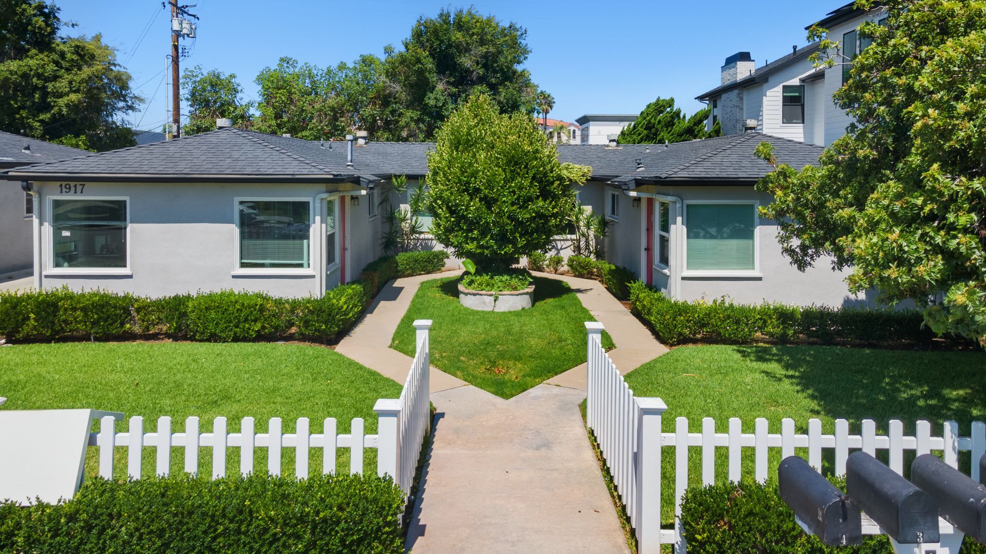 Building Photo - 1911 Church St