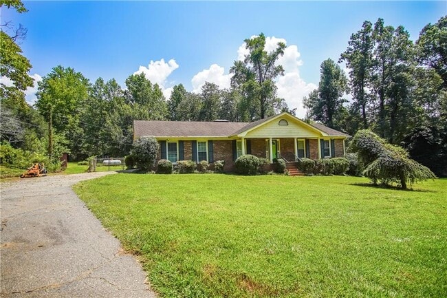 Building Photo - 2173 Holly Ct