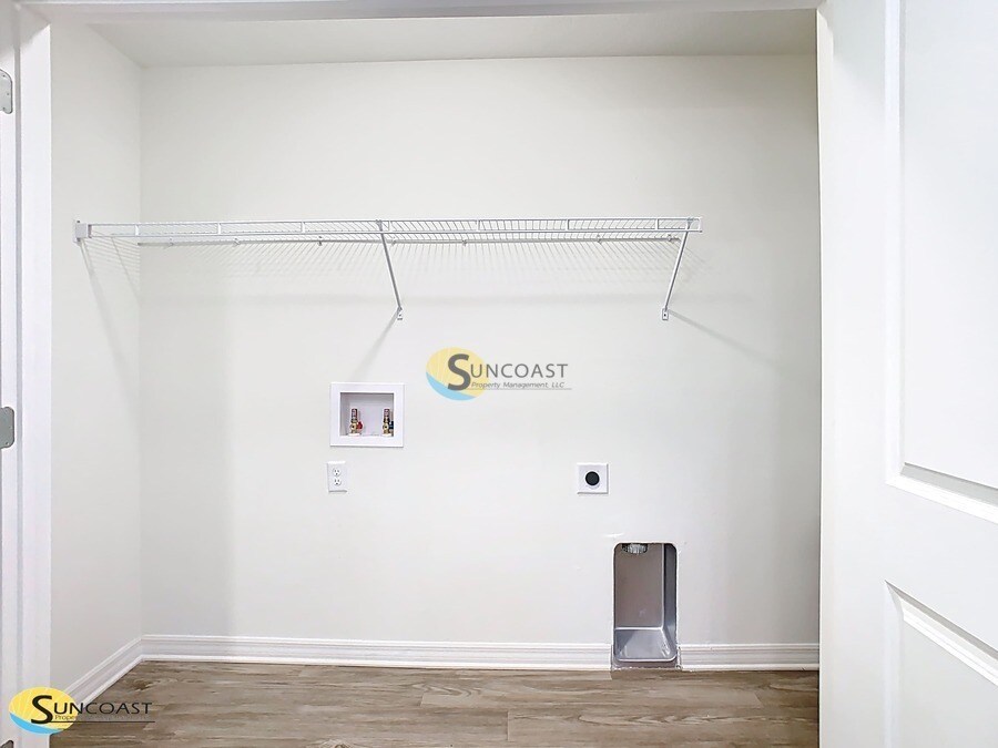 Building Photo - 3821 SW 43rd Ct