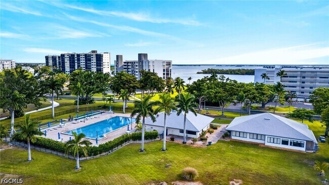 Building Photo - 4203 Bay Beach Ln