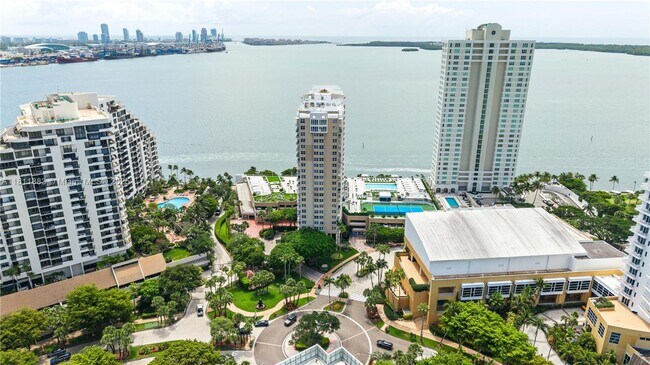 Building Photo - 770 Claughton Island Dr