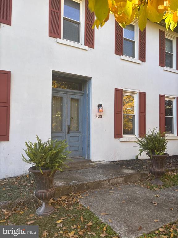 Building Photo - 420 Old Swede Rd