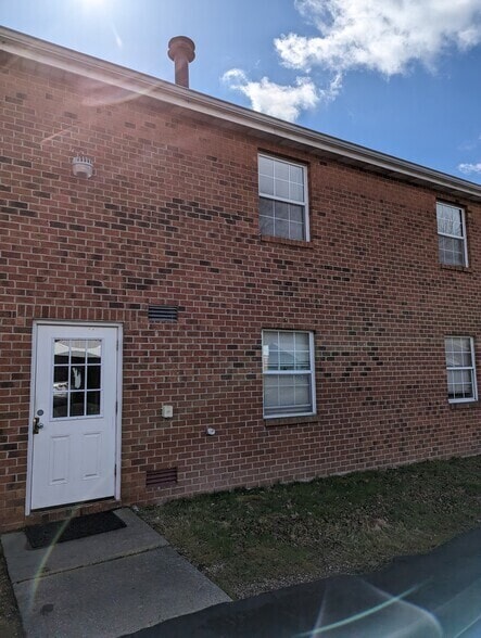 Building Photo - 3734 Indian Run Dr