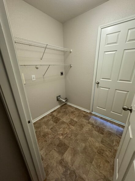Laundry Room - 8127 Willow Country