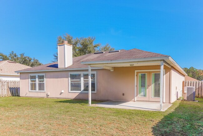 Building Photo - 1716 Hollow Glen Dr