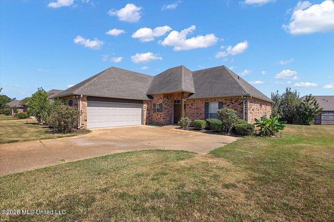 Building Photo - 1022 Trinity Dr